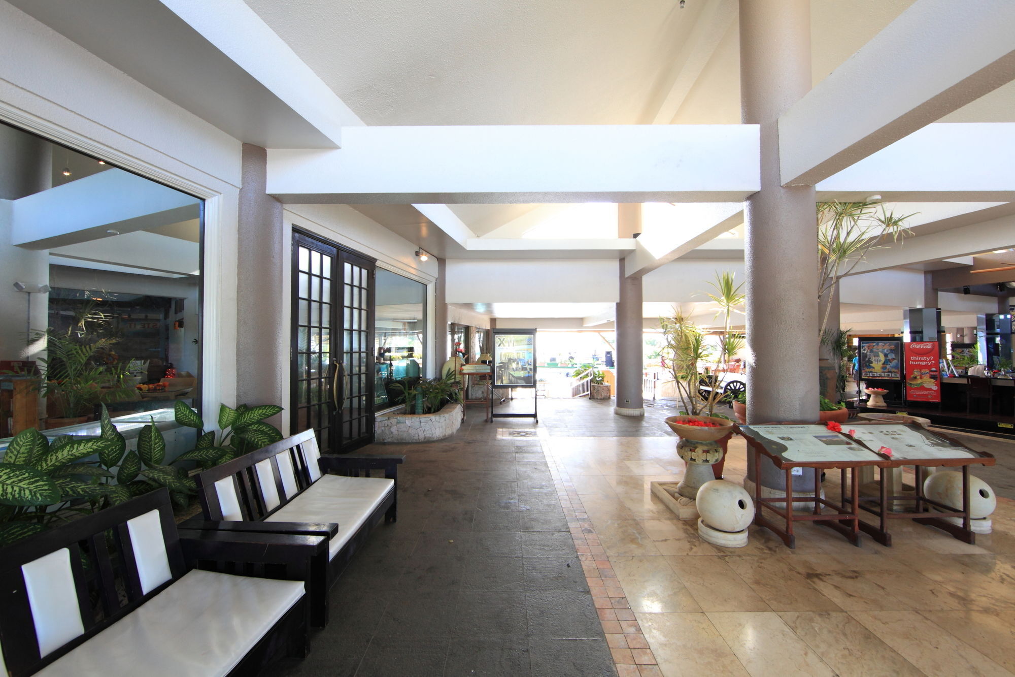 Mariana Resort And Spa Saipan Exterior photo